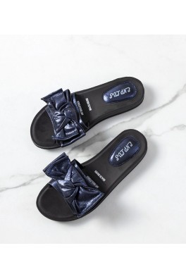 Jūrinės mėlynos šlepetės su blizgiu lankeliu "Sora