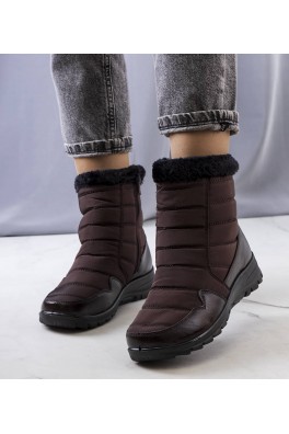 Beau rudi dygsniuoti sniego batai