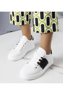 Balti Sneakers Stiliaus papuošti Juoda Kilpa Erin