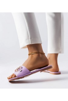 Violetinės Spalvos Elegantiškos Šlepetės Su Grandinėle Corbin