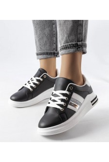 Juodi „Sneakers“ stiliaus bateliai su platforma „Sacaton“