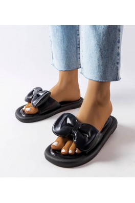 Juodos šlepetės su lanku Lende