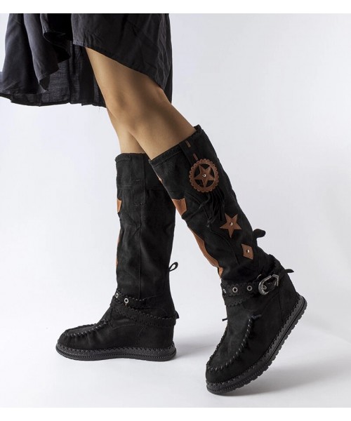 Juodi zomšiniai boho stiliaus batai Putignano