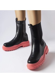 "Delebio" juodi batai ant spalvoto pado