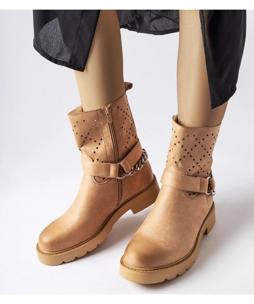 Smėlio spalvos ažūriniai batai su grandine iš "Procopio