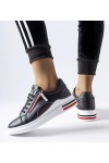 Juodi Sneakers Stiliaus Ant Balto Pado Anaunia Juodi Sneakers Stiliaus Ant Balto Pado Anaunia