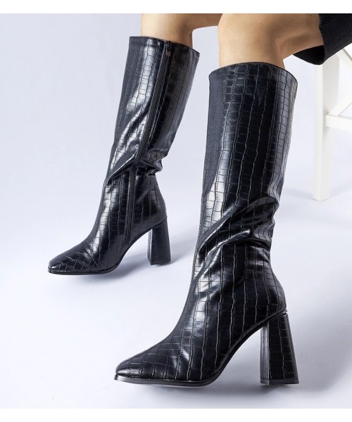 Juodi apšiltinti Ferruccio stiletto batai