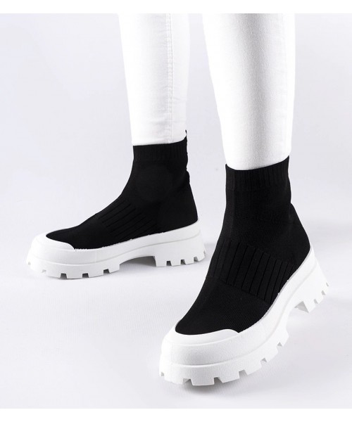 Juodi Sneakers Stiliaus Su Elastingu Auliuku Varden Juodi Sneakers Stiliaus Su Elastingu Auliuku Varden