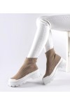 Rudos Spalvos Sneakers Stiliaus Su Elastingu Auliuku Varden Rudos Spalvos Sneakers Stiliaus Su Elastingu Auliuku Varden