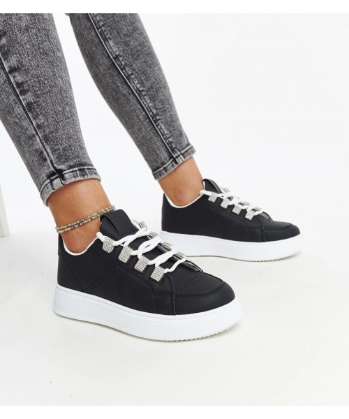 Juodi Sneakers Stiliaus Ant Grubaus Pado Walida Juodi Sneakers Stiliaus Ant Grubaus Pado Walida