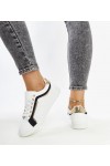 Balti-Juodi Sneakers Stiliaus Ant Platformos Amala Balti-Juodi Sneakers Stiliaus Ant Platformos Amala