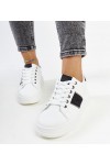 Balti-Juodi Sneakers Stiliaus Ant Storesnio Pado Finestra Balti-Juodi Sneakers Stiliaus Ant Storesnio Pado Finestra