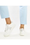 Balti-Sidabro spalvos Sneakers Stiliaus Ant Storesnio Pado Finestra Balti-Sidabro spalvos Sneakers Stiliaus Ant Storesnio Pado Finestra