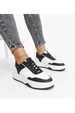 Balti-Juodi Sneakers Stiliaus Ant Storesnio Pado Rumai