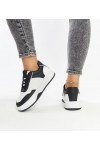 Balti-Juodi Sneakers Stiliaus Ant Storesnio Pado Rumai