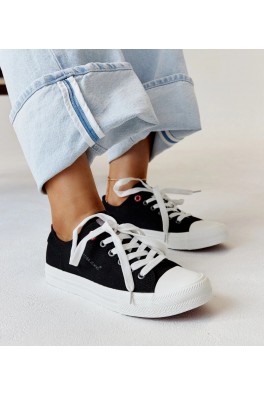 Juodi Medžiaginiai Moteriški Sportinio stiliaus CROSS JEANS