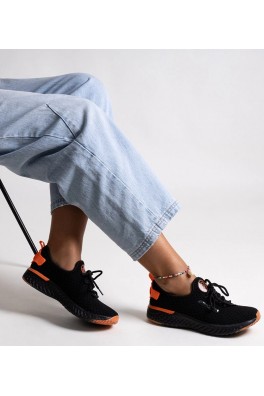 Juodi Medžiaginiai Sneakers Stiliaus Moteriški CROSS JEANS