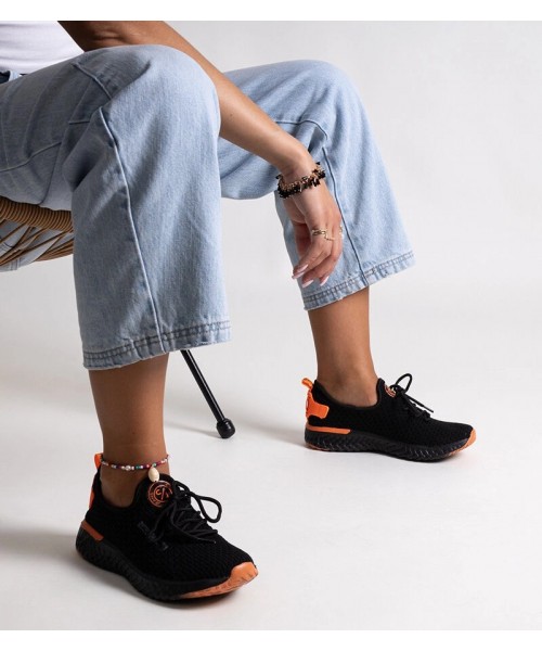 Juodi Medžiaginiai Sneakers Stiliaus Moteriški CROSS JEANS Juodi Medžiaginiai Sneakers Stiliaus Moteriški CROSS JEANS