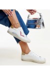 Balti Sneakers Stiliaus Su Efektais ,,znoszenia'' Gombola Balti Sneakers Stiliaus Su Efektais ,,znoszenia'' Gombola