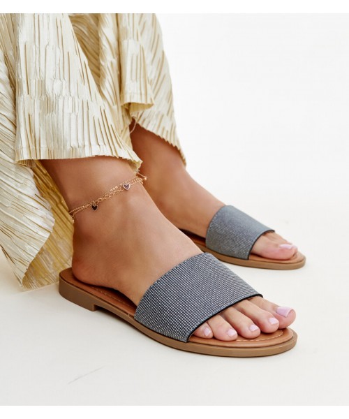 Juodos blizgios "Anilsa" šlepetės