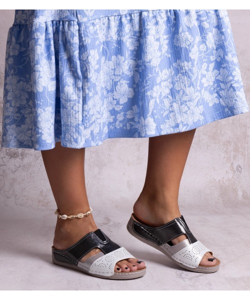 "Saminar" juodai baltos blizgios šlepetės