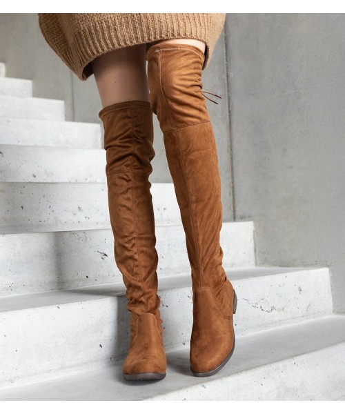 "Hallora" rudos spalvos ilgaauliai batai ant platformos iš eko zomšos