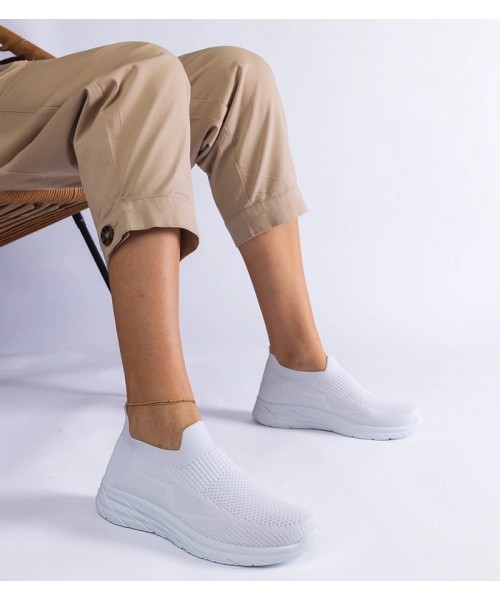Baltai užmaunami „Sneakers“ stiliaus sportiniai bateliai „Aquilina“