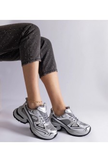 Sidabriniai Sneakers Stiliaus Ant Masyvaus Pado Adoma