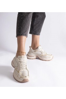 Smėlio Spalvos Sneakers Stiliaus Ant Masyvaus Pado Adoma