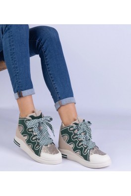 Žalios Spalvos Sneakers Stiliaus Su grubymi Raišteliais i Blizgučiais Gralina