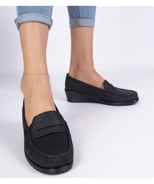 Juodi moteriški mokasinai ant platformų Zorani