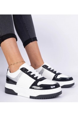 Juodi Sneakers Stiliaus Moteriški Ant Grubaus Pado Dolla