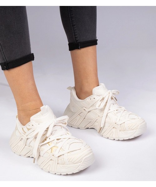 Smėlio Spalvos Sneakers Stiliaus Ant Masyvaus Pado Telda Smėlio Spalvos Sneakers Stiliaus Ant Masyvaus Pado Telda