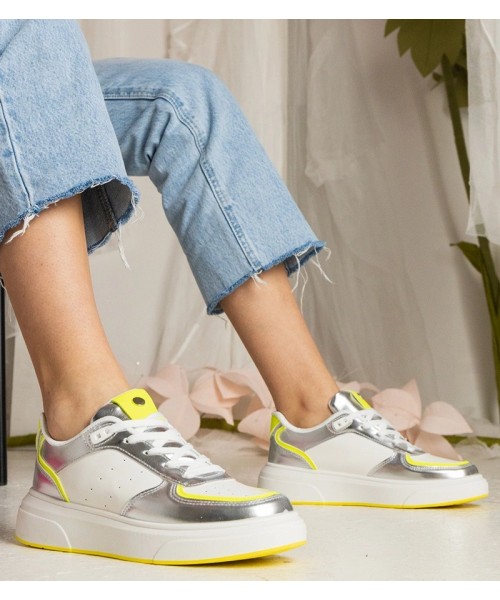 Sidabriniai Sneakers Stiliaus Moteriški Su neonowym dodatkiem Zorra
