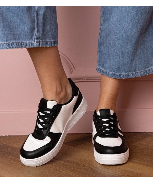 Juodi Sneakers Stiliaus Sportinio stiliaus papuošti Blizgučiais Blona