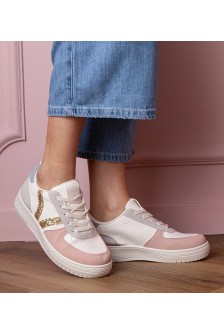 Įvairiaspalviai Sneakers Stiliaus Sportinio stiliaus papuošti Blizgučiais Blona