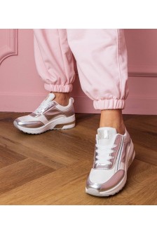 Balti Sneakers Stiliaus Su Kūbiniais Cirkoniais i metaliczną Intarpais Garsi