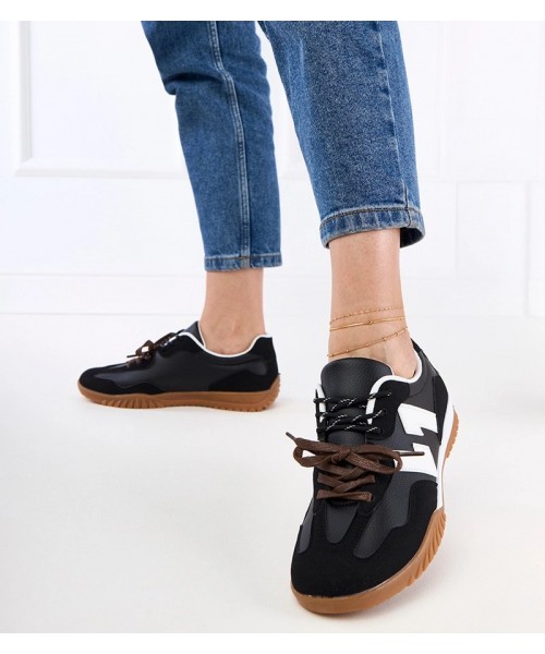 Juodi Sneakers Stiliaus Sportinio stiliaus Su Spalvotais Raišteliais Bekki Juodi Sneakers Stiliaus Sportinio stiliaus Su Spalvotais Raišteliais Bekki