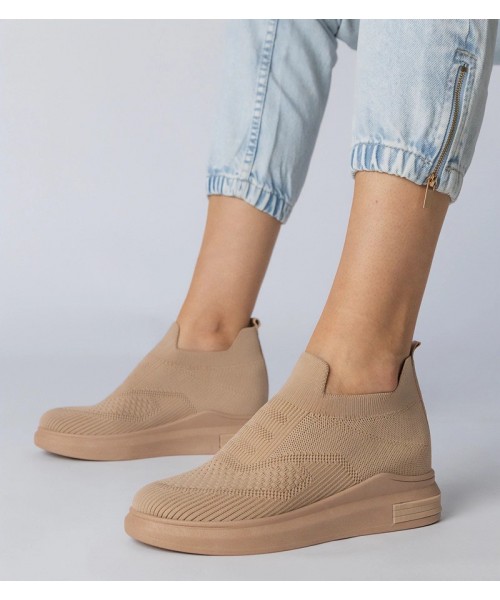 Rudos Spalvos Sneakers Stiliaus Kojine įsimaunami Merinsa Rudos Spalvos Sneakers Stiliaus Kojine įsimaunami Merinsa