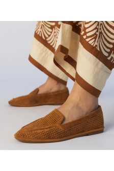 Karameliniai ažūriniai mokasinai iš ekologiškos zomšos Stanila