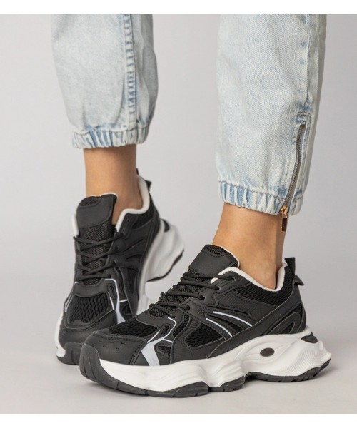 Juodi Sneakers Stiliaus Sportinio stiliaus Ant Masyvaus Pado Klarris