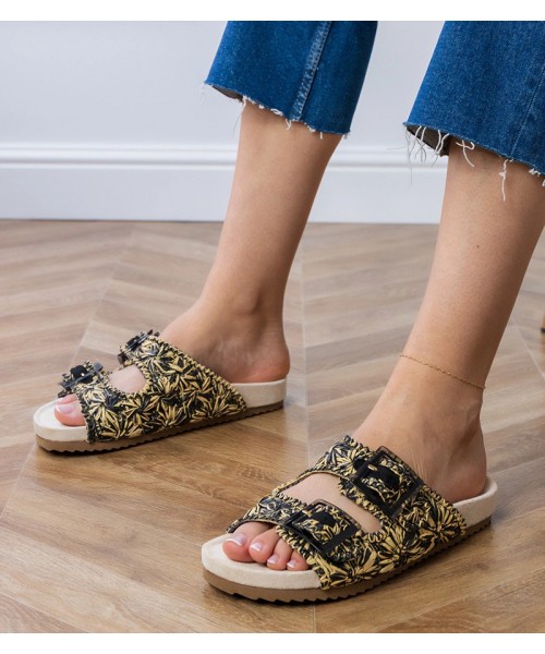 Juodos megztos šlepetės su "Firada" dirželių sagtimis