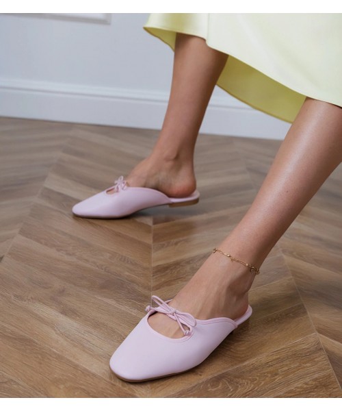 Rausvos šlepetės plokščiu padu "Matila