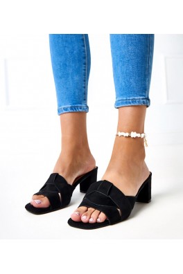 "Risana" juodos klasikinės ecosuede šlepetės su kulniuku