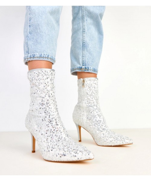 Sidabriniais blizgučiais puošti "Venda" bateliai ant kulnų