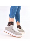 Pilkos Spalvos Sneakers Stiliaus Ant Platformos Su nitami Adelis Pilkos Spalvos Sneakers Stiliaus Ant Platformos Su nitami Adelis