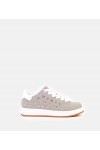 Pilkos Spalvos Sneakers Stiliaus Ant Platformos Su nitami Adelis Pilkos Spalvos Sneakers Stiliaus Ant Platformos Su nitami Adelis