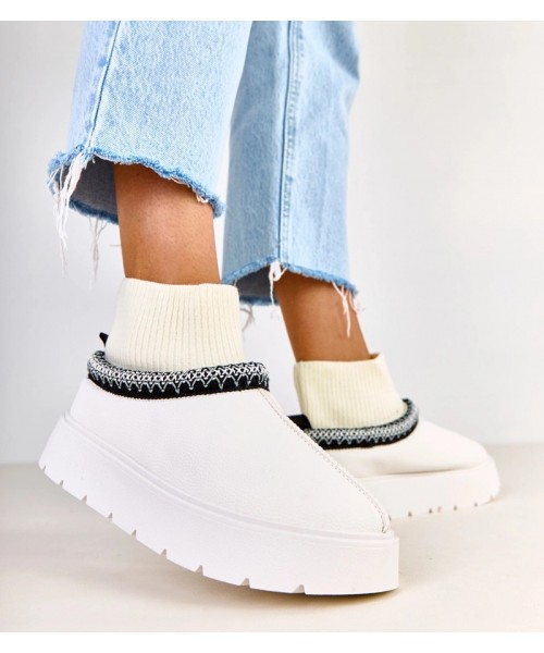 Balti sniego batai su kojinėmis iš "Melara