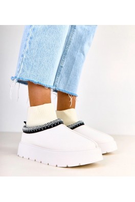 Balti sniego batai su kojinėmis iš "Melara