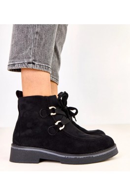 Juodi apšiltinti batai su dekoratyviniais raišteliais Katrins